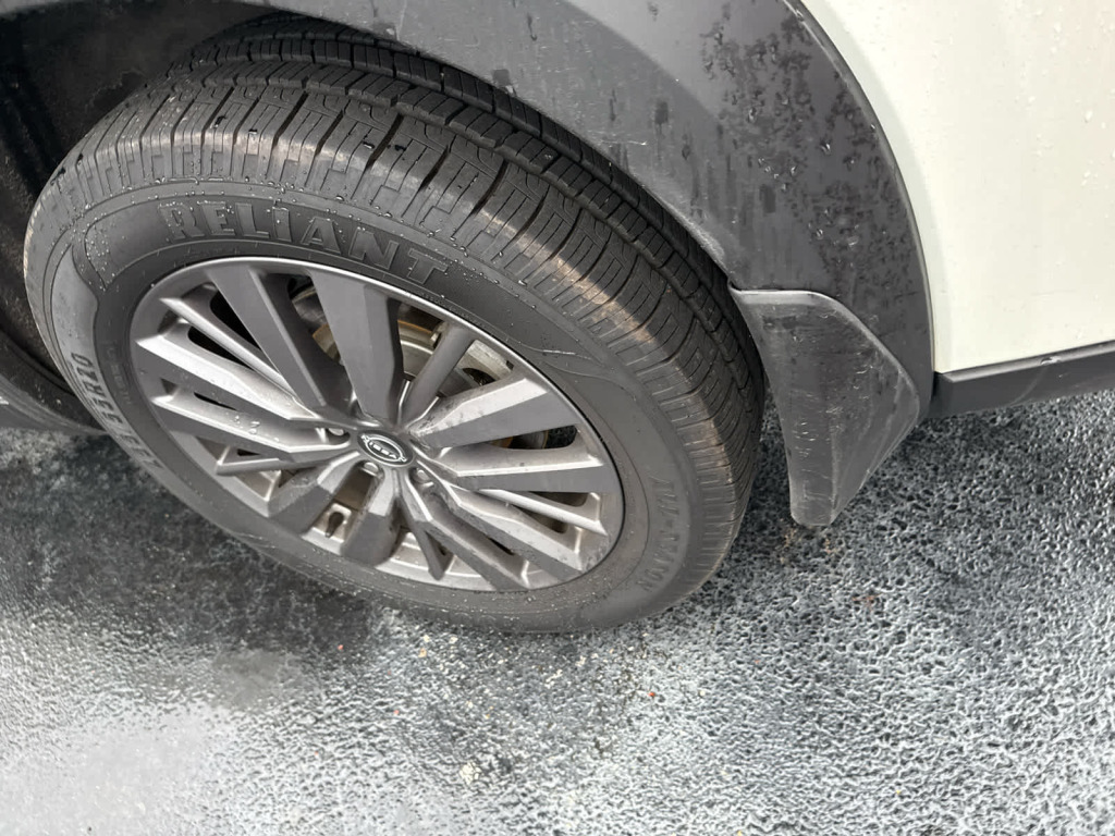 2023 Nissan Pathfinder SL FWD