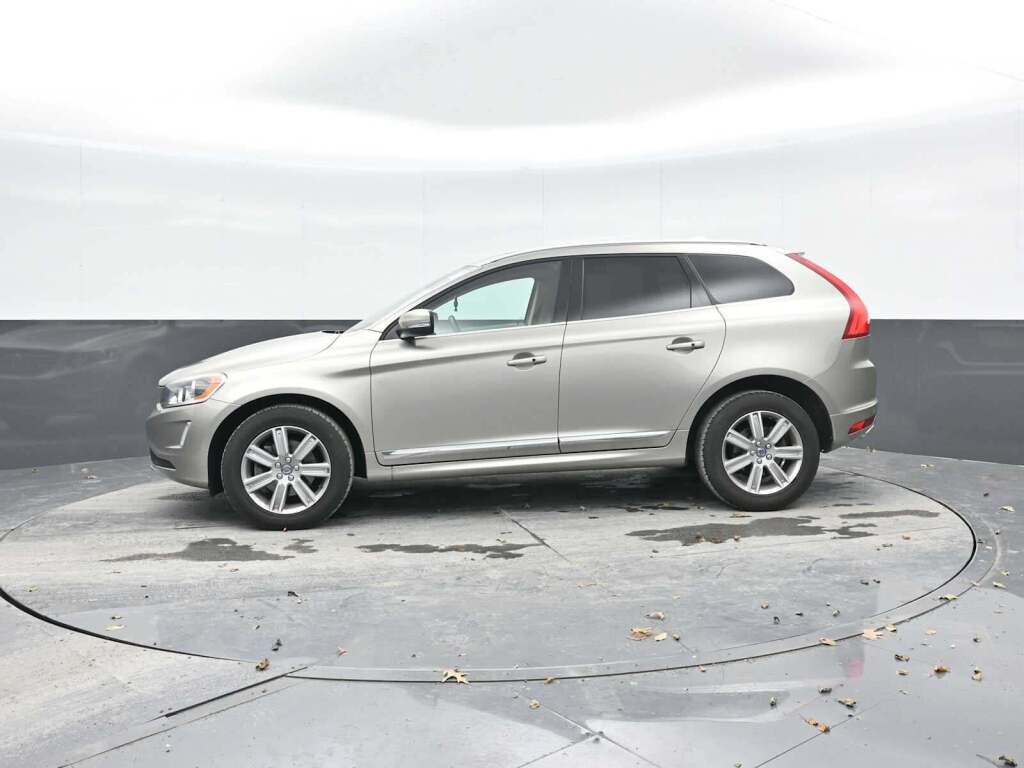 2016 Volvo XC60 T6 Drive-E