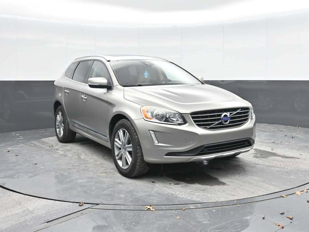 2016 Volvo XC60 T6 Drive-E