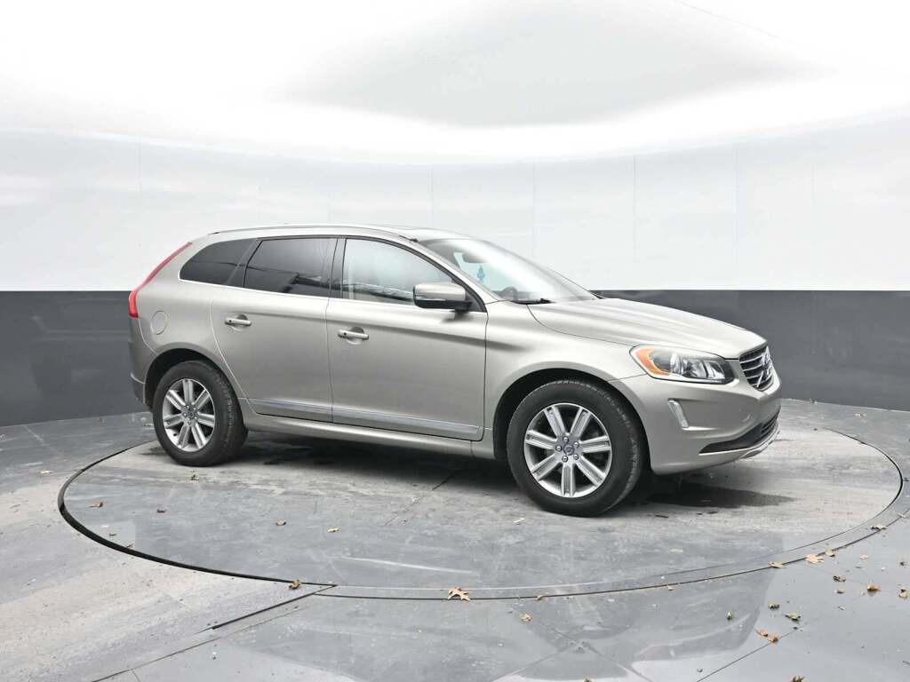 2016 Volvo XC60 T6 Drive-E