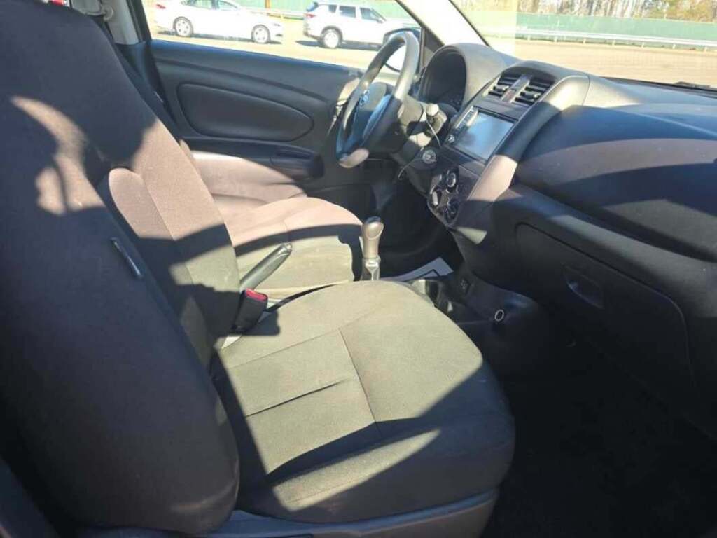 2019 Nissan Versa 1.6 S