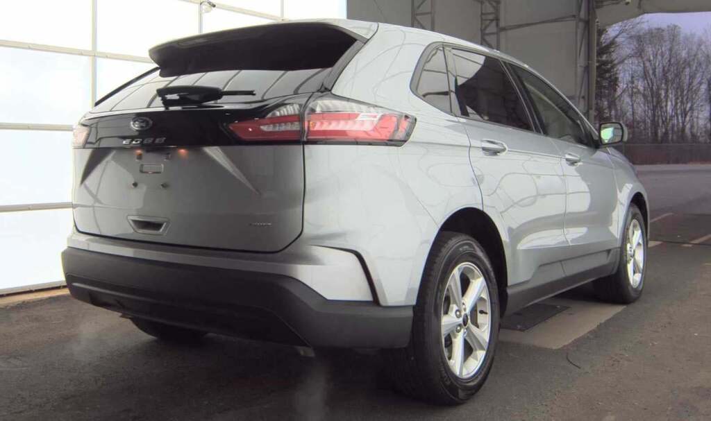 2023 Ford Edge SE