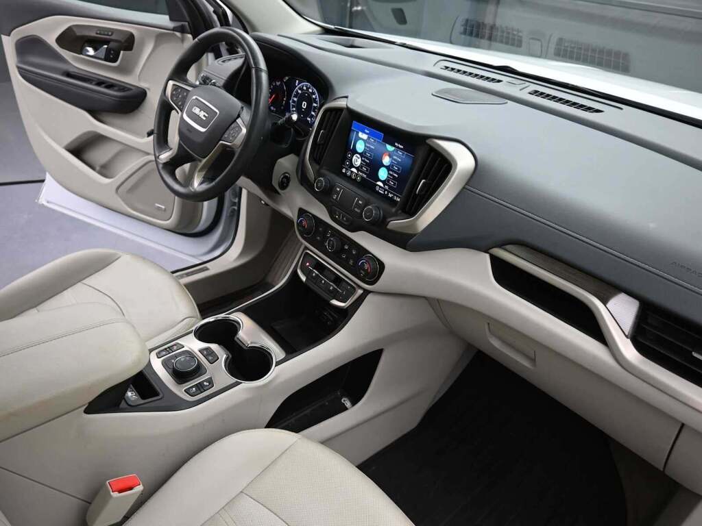 2024 GMC Terrain AWD Denali