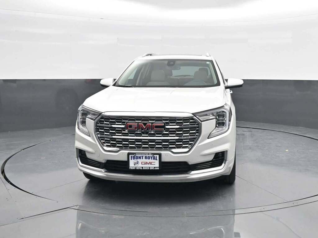 2024 GMC Terrain AWD Denali