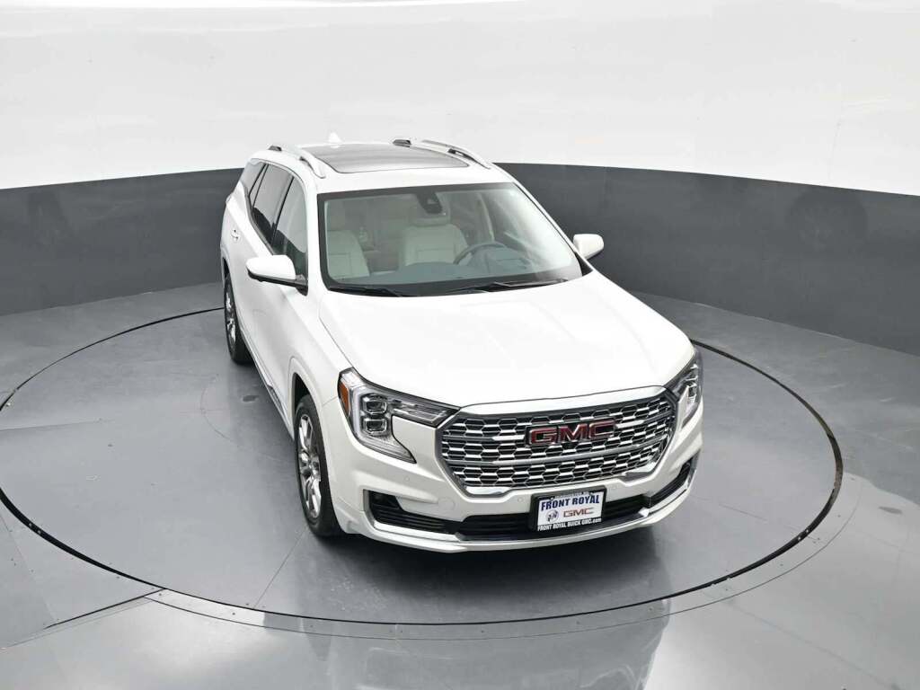 2024 GMC Terrain AWD Denali