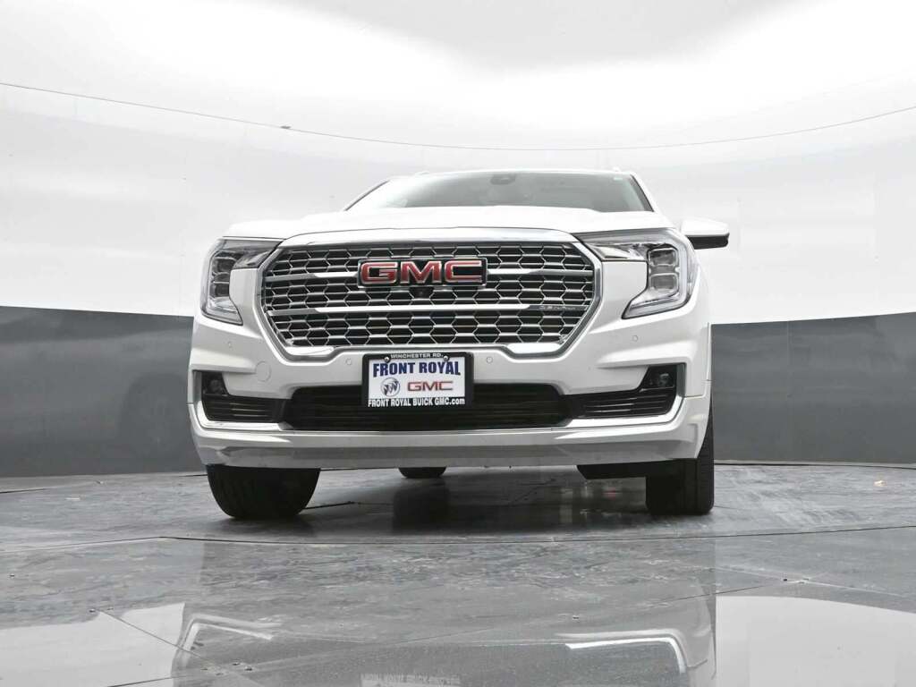 2024 GMC Terrain AWD Denali