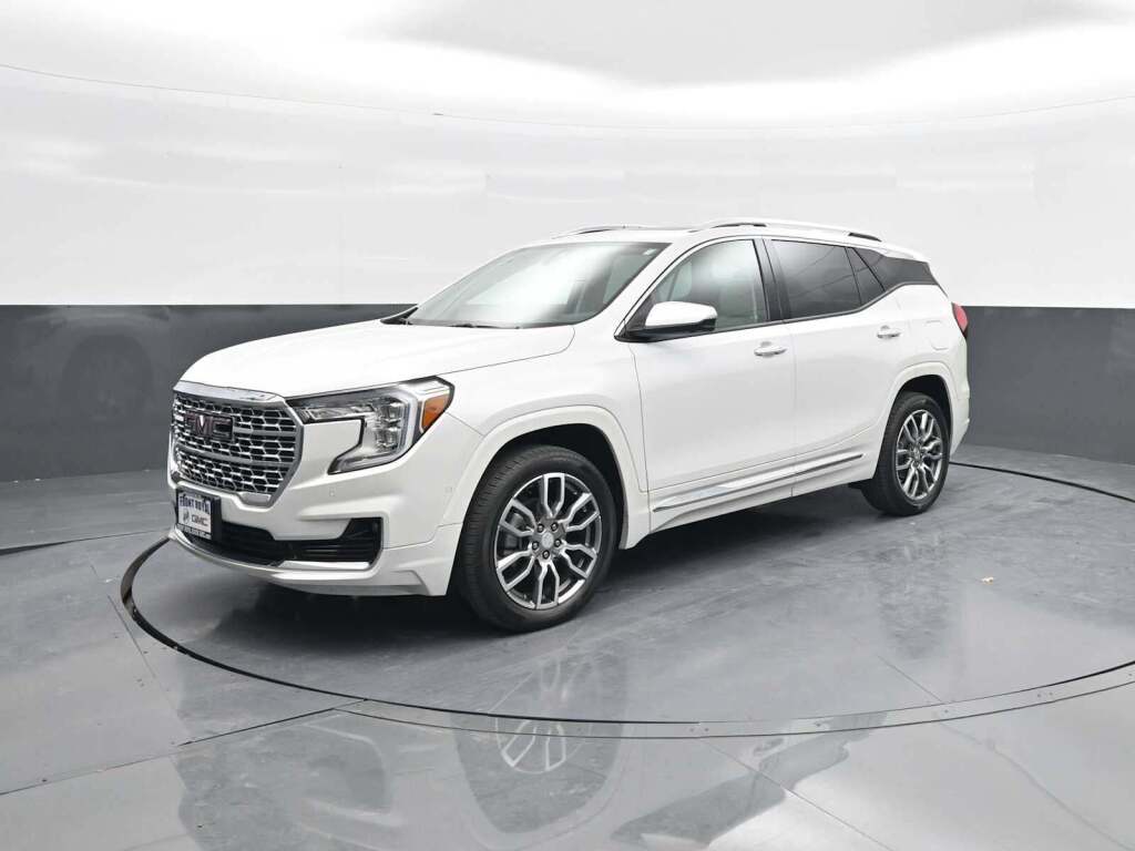 2024 GMC Terrain AWD Denali