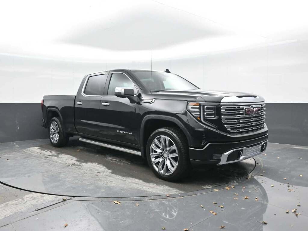 2026 GMC Sierra 1500 Denali's photo