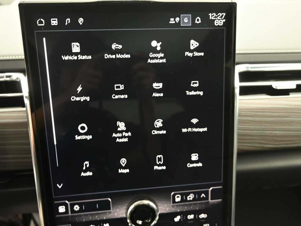 2025 GMC Sierra EV Denali