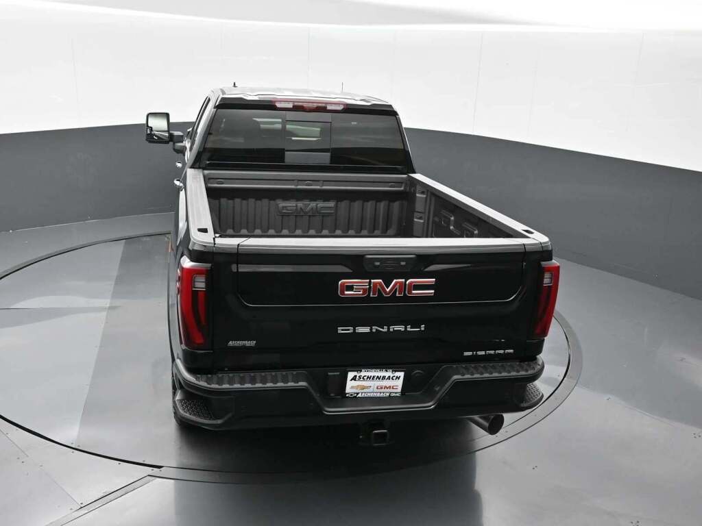 2025 GMC Sierra 2500HD Denali