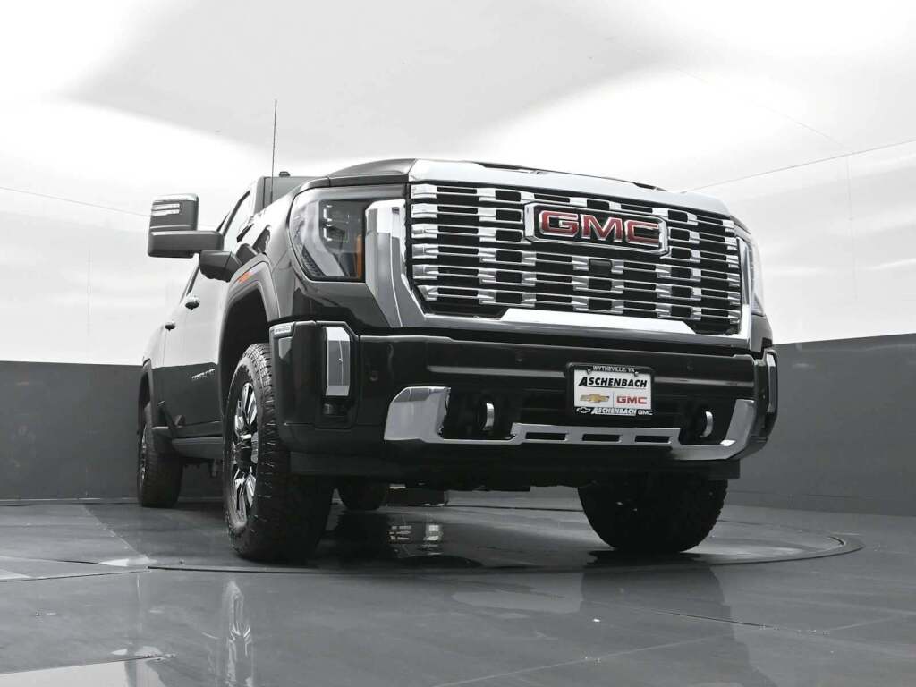 2025 GMC Sierra 2500HD Denali