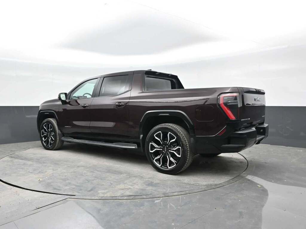 2025 GMC Sierra EV Denali