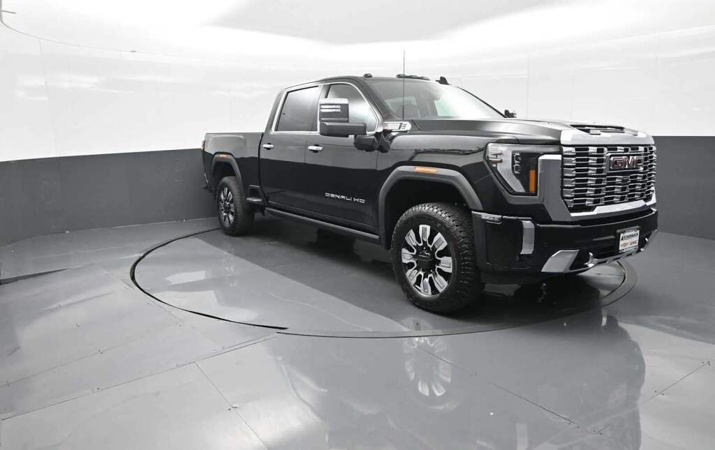 2025 GMC Sierra 2500HD Denali