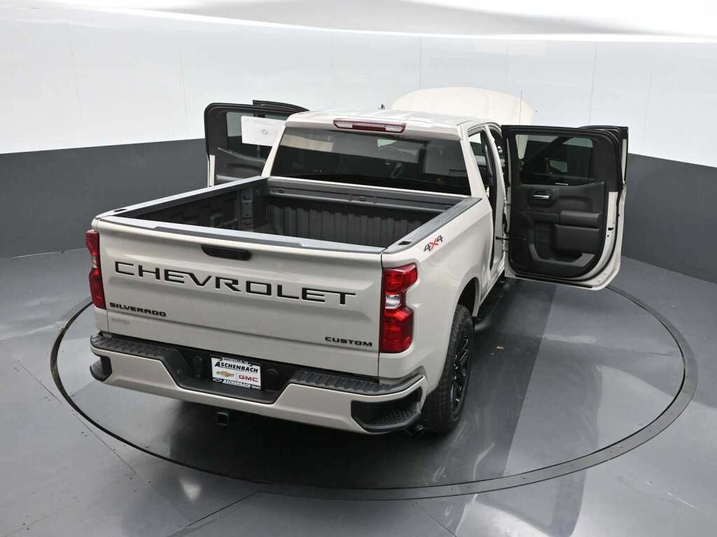 2026 Chevrolet Silverado 1500 Custom