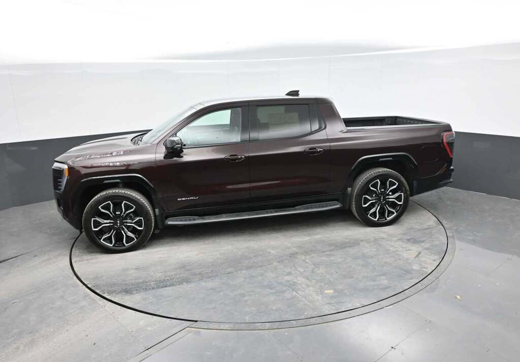 2025 GMC Sierra EV Denali