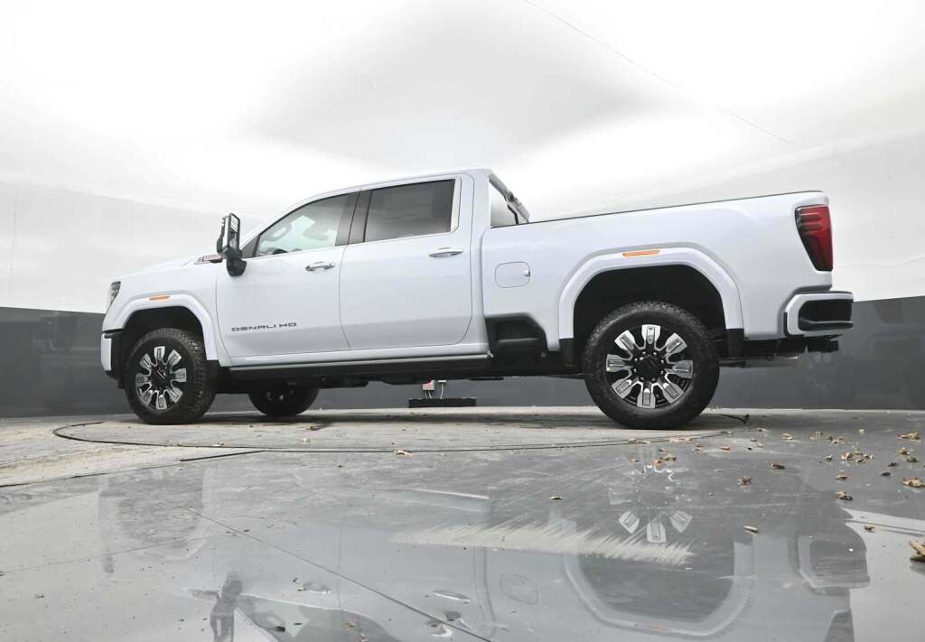 2026 GMC Sierra 2500HD Denali