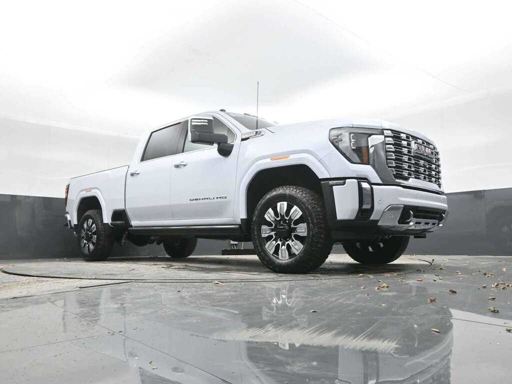 2026 GMC Sierra 2500HD Denali