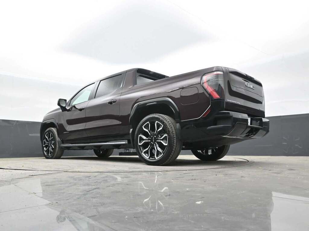 2025 GMC Sierra EV Denali