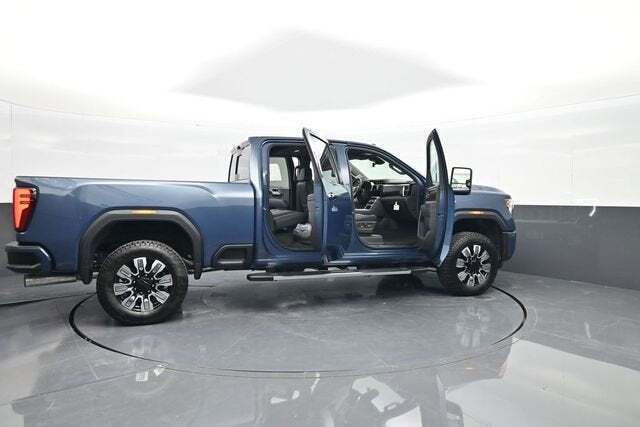 2025 GMC Sierra 2500HD Denali