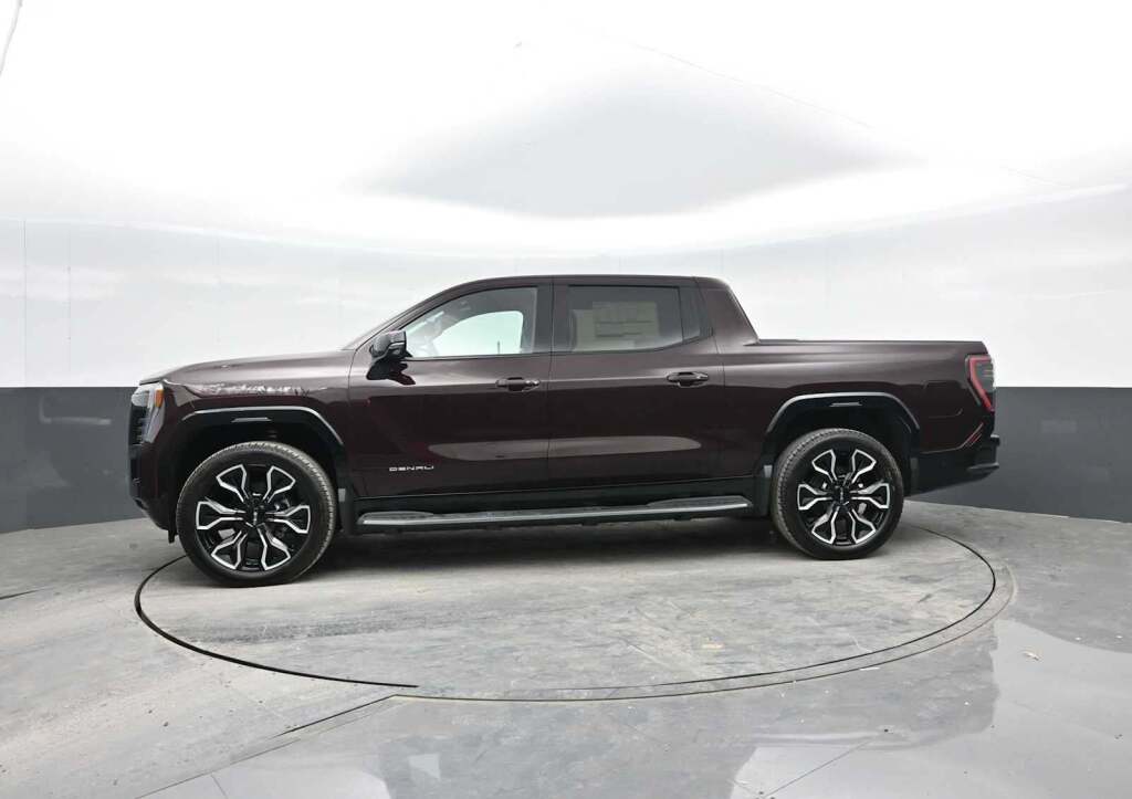 2025 GMC Sierra EV Denali