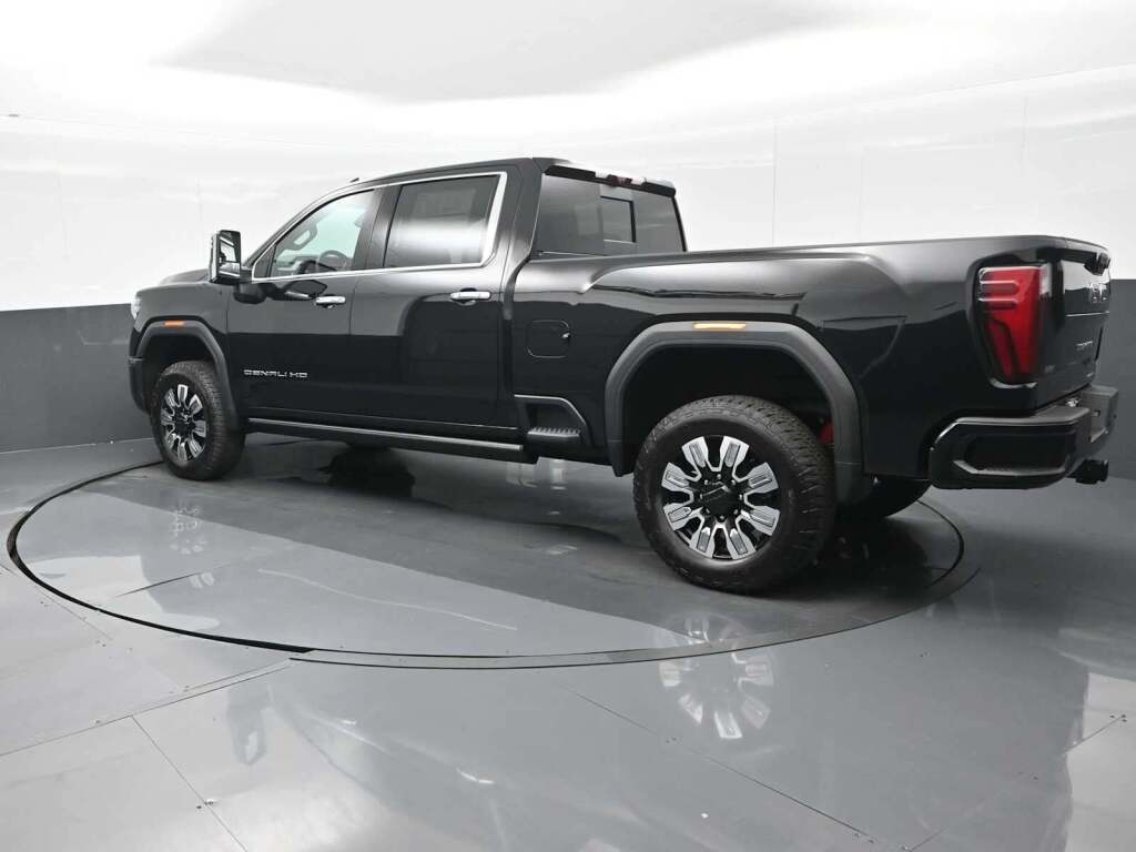 2025 GMC Sierra 2500HD Denali