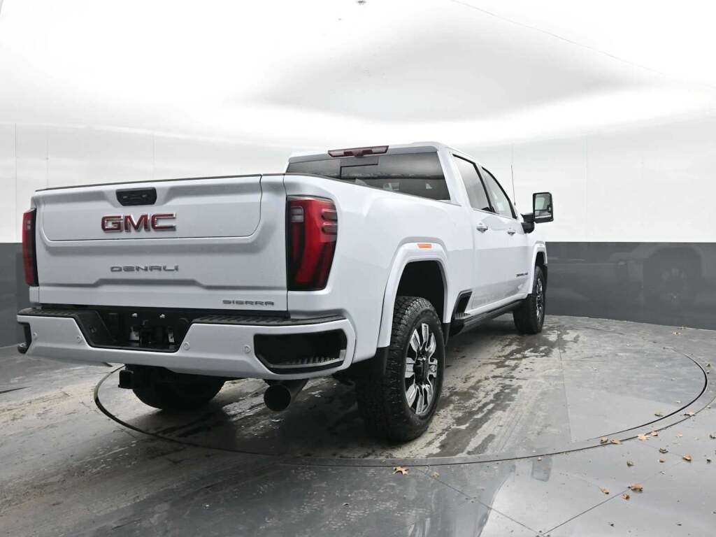 2026 GMC Sierra 2500HD Denali