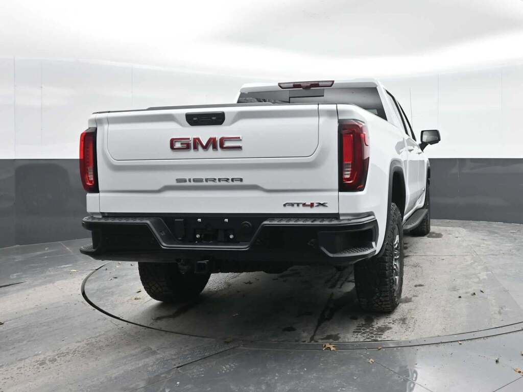 2026 GMC Sierra 1500 AT4X