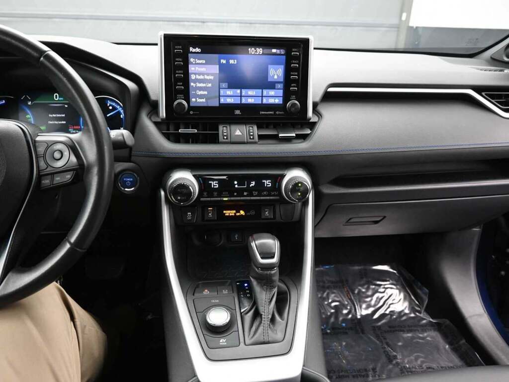 2020 Toyota RAV4 Hybrid XSE