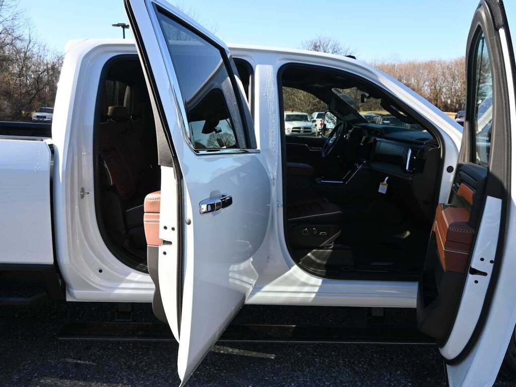 2026 GMC Sierra 3500HD Denali Ultimate