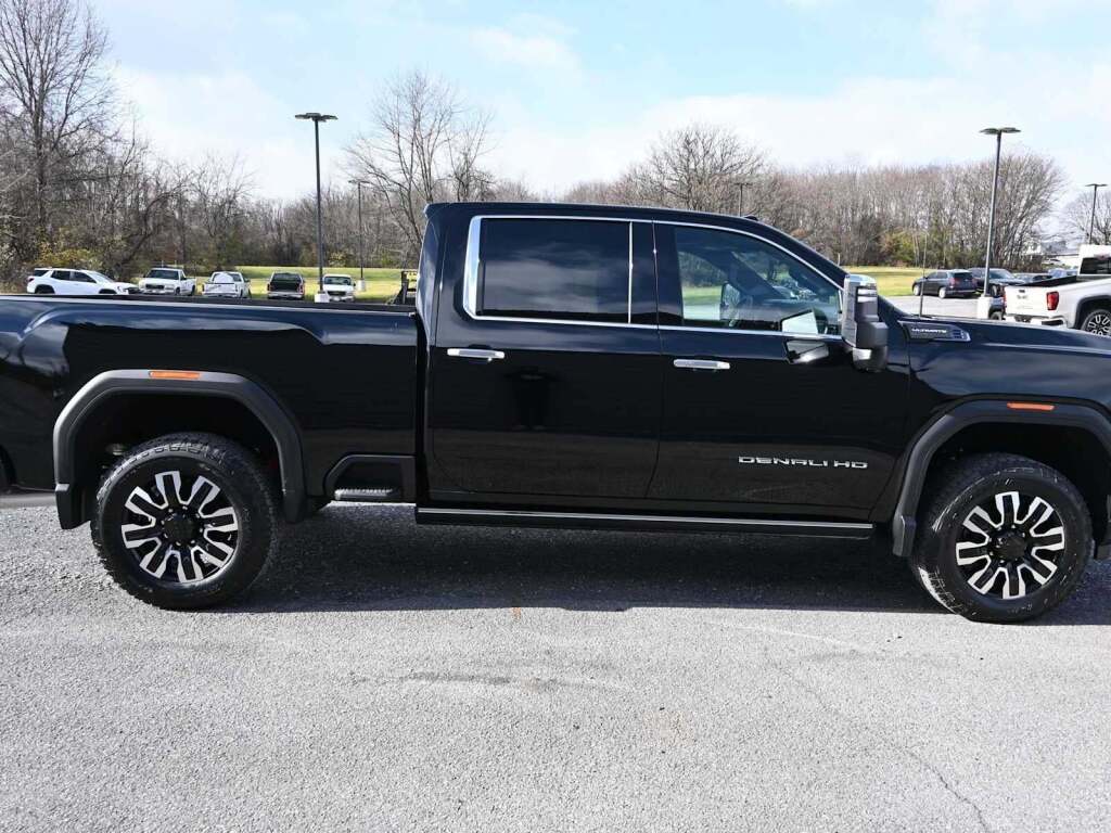 2026 GMC Sierra 2500HD Denali Ultimate