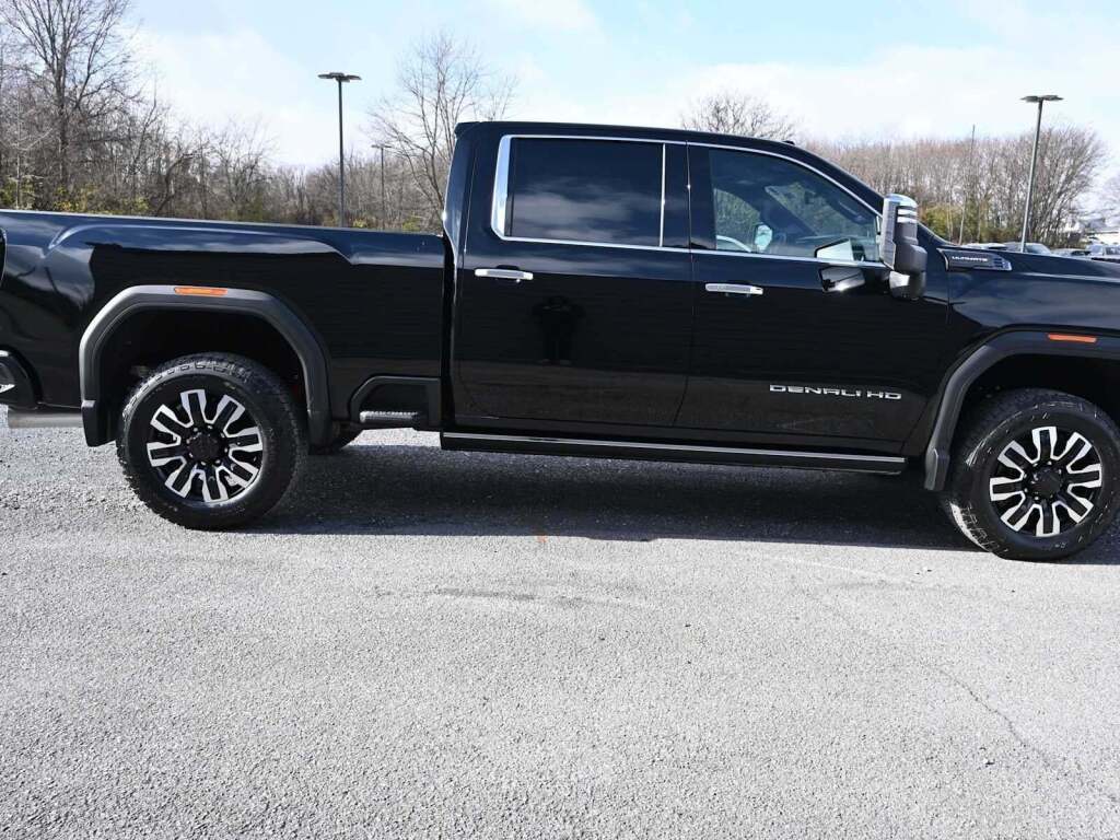 2026 GMC Sierra 2500HD Denali Ultimate