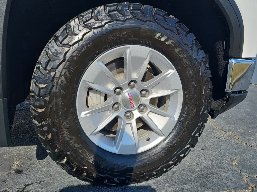 2023 GMC Sierra 1500 SLE