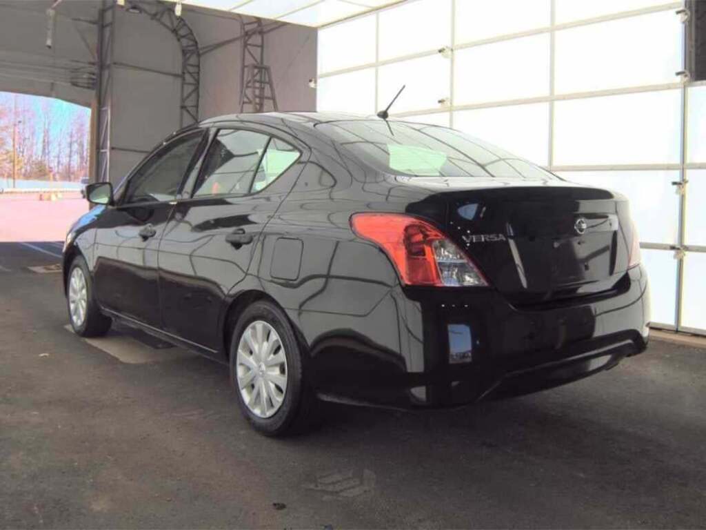 2019 Nissan Versa 1.6 S