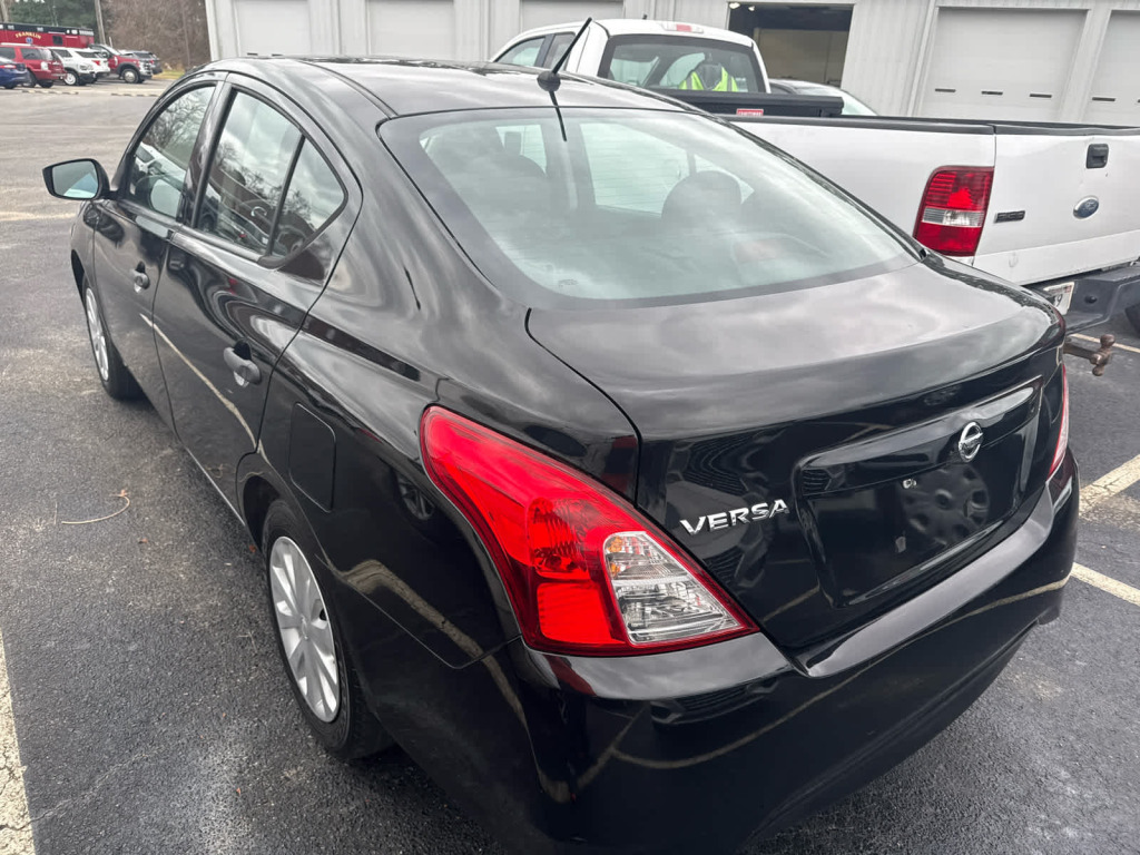 2019 Nissan Versa 1.6 S
