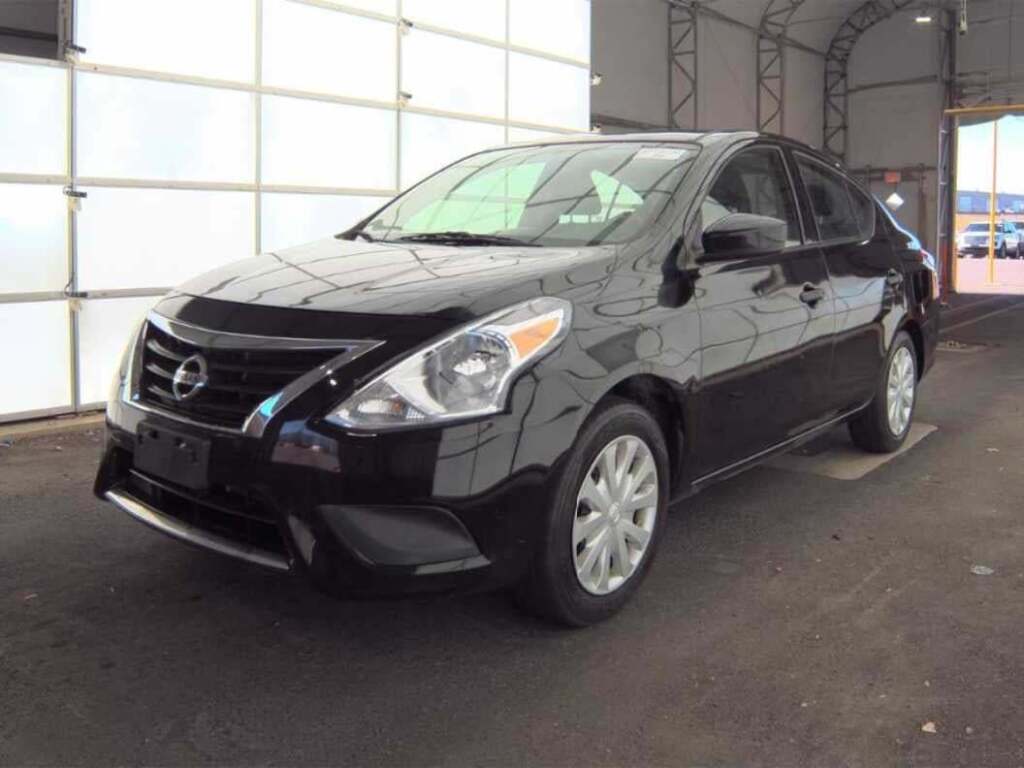 2019 Nissan Versa 1.6 S
