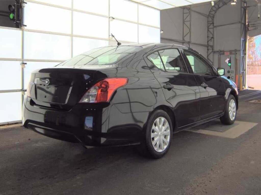 2019 Nissan Versa 1.6 S