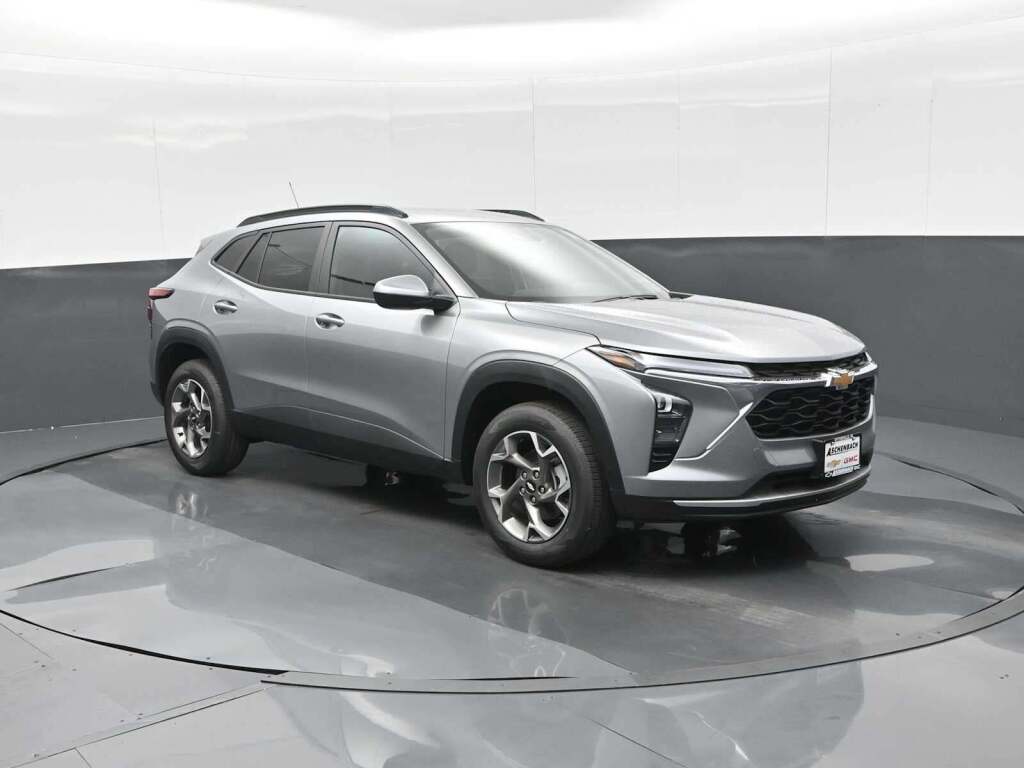2025 Chevrolet Trax FWD LT