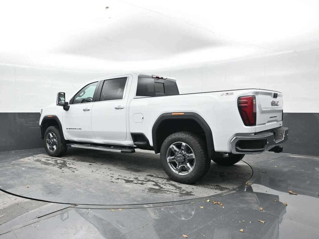 2026 GMC Sierra 2500HD SLT