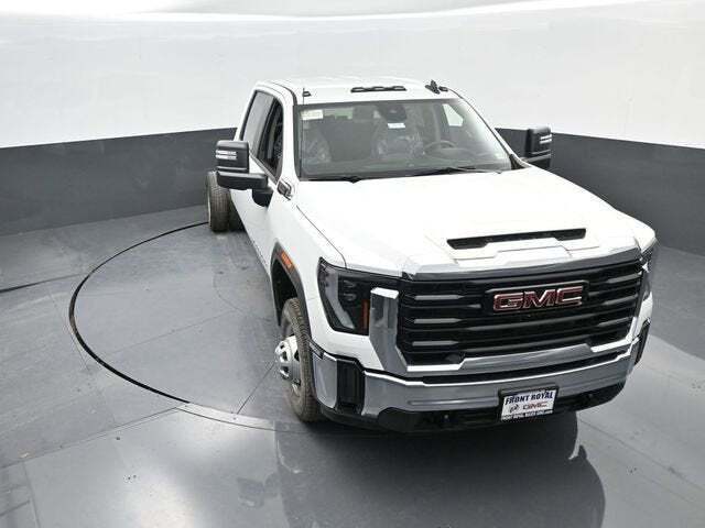 2025 GMC Sierra 3500HD Chassis Pro