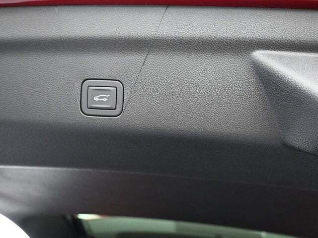 2025 GMC Yukon XL 4WD Elevation