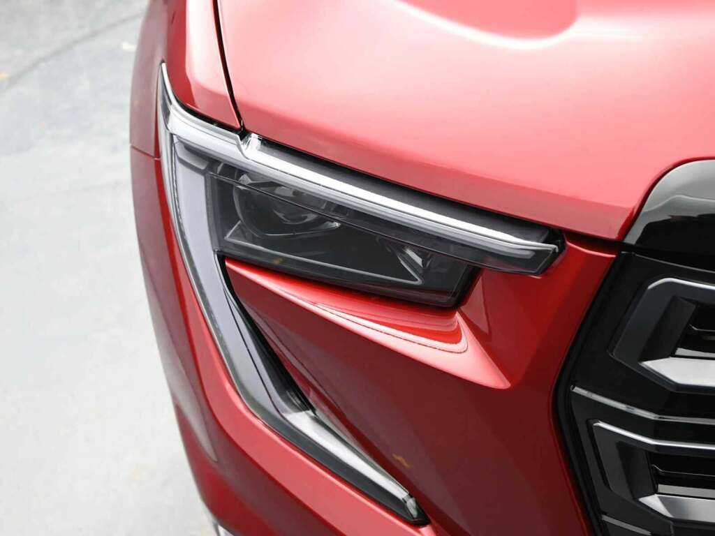 2024 GMC Acadia AWD AT4