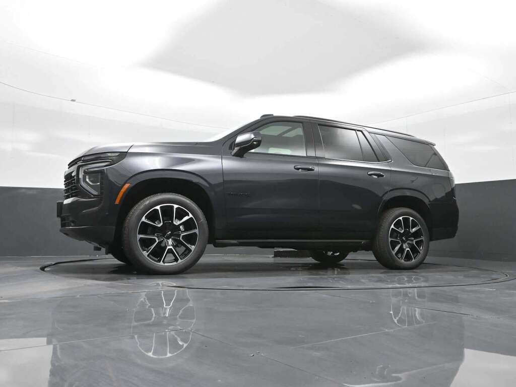 2026 Chevrolet Tahoe 4WD RST