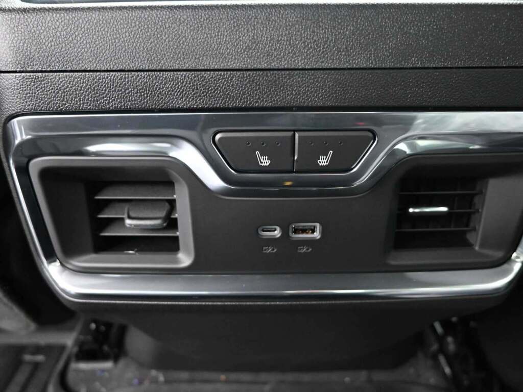 2026 GMC Sierra 2500HD SLT