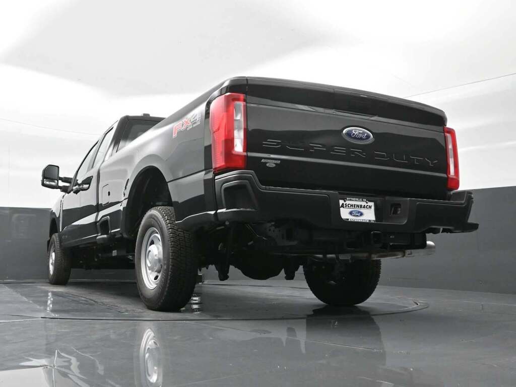 2025 Ford F-250 XL
