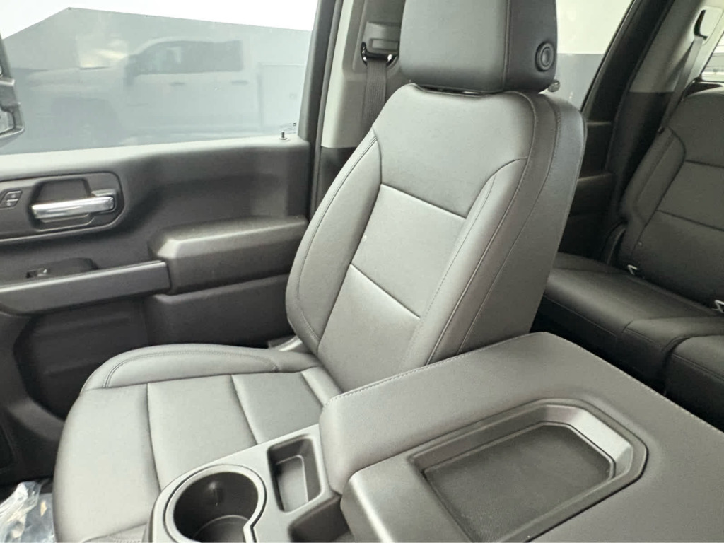 2025 Chevrolet Silverado 2500HD 4WD Crew Cab Long Bed Work Truck