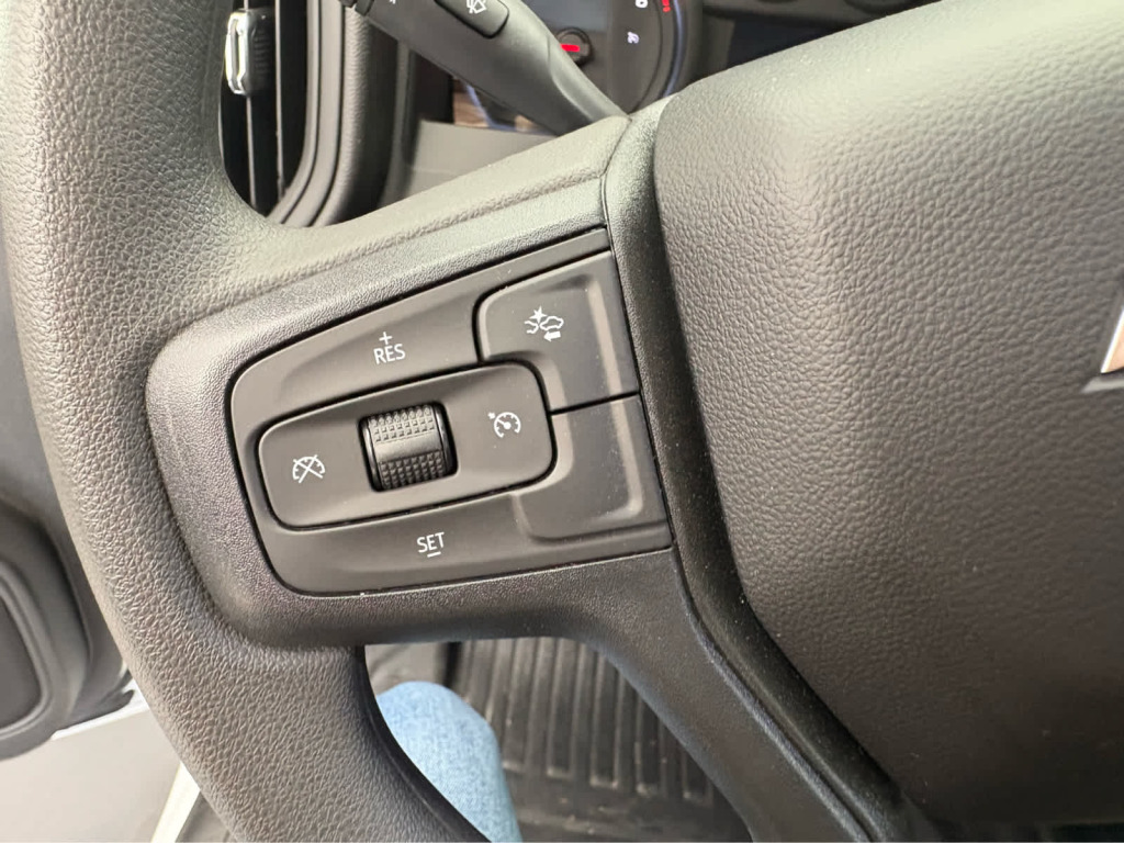 2025 Chevrolet Silverado 2500HD 4WD Crew Cab Long Bed Work Truck