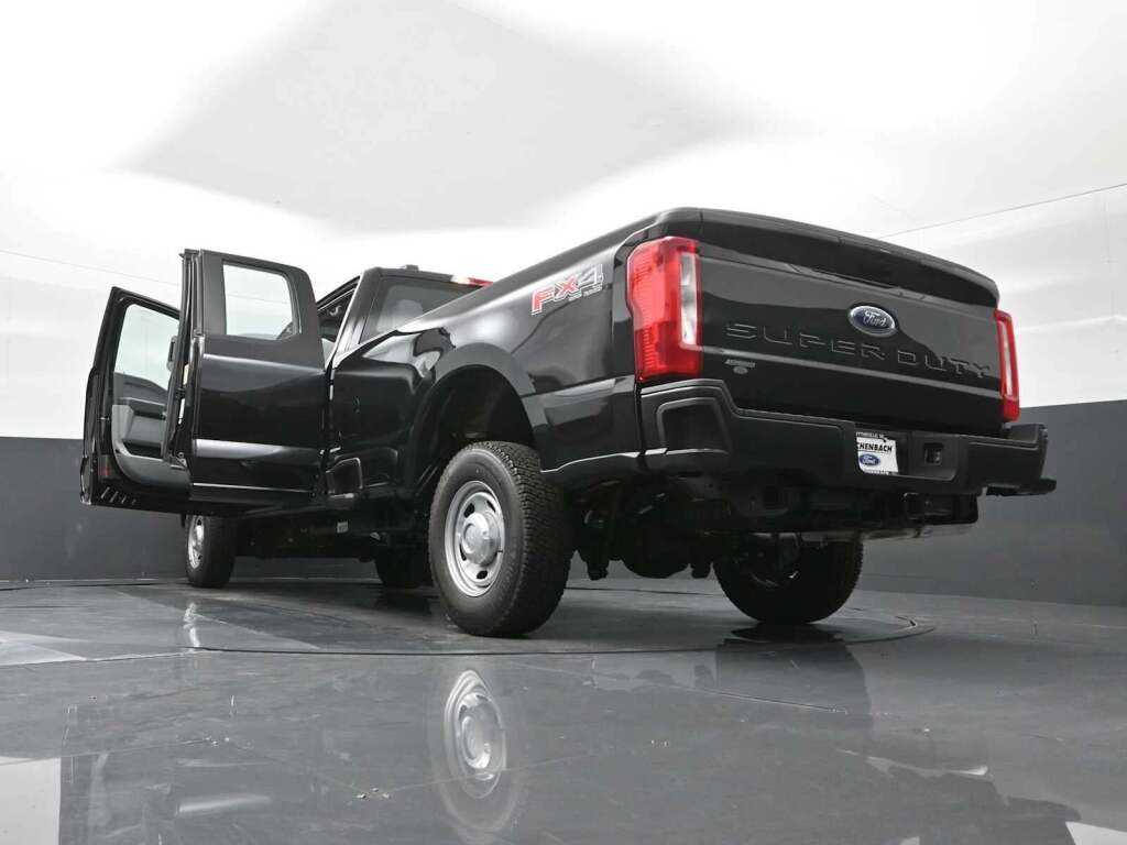 2025 Ford F-250 XL