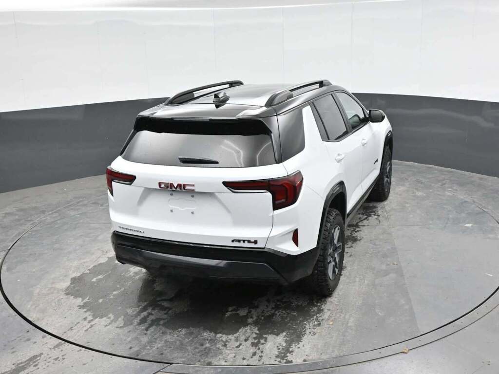 2026 GMC Terrain AWD AT4