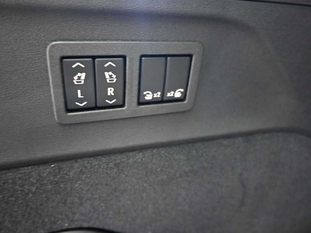 2025 Cadillac Escalade IQ Luxury 2 AWD