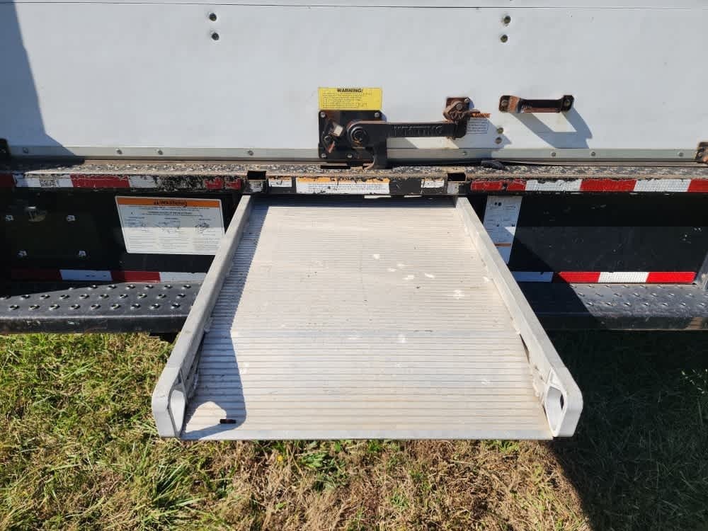 2018 Ford E-350 Cutaway 